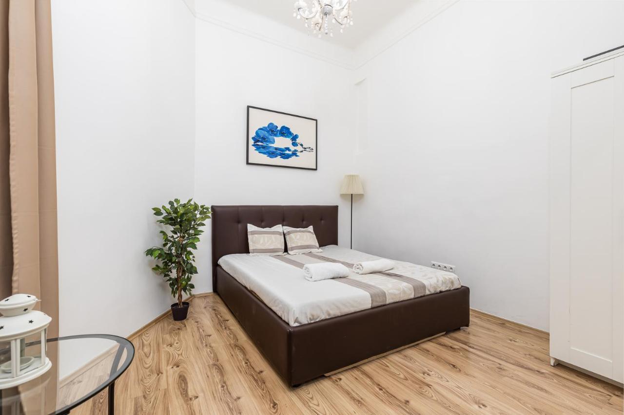 Real Apartments Wesselényi Budapest Esterno foto